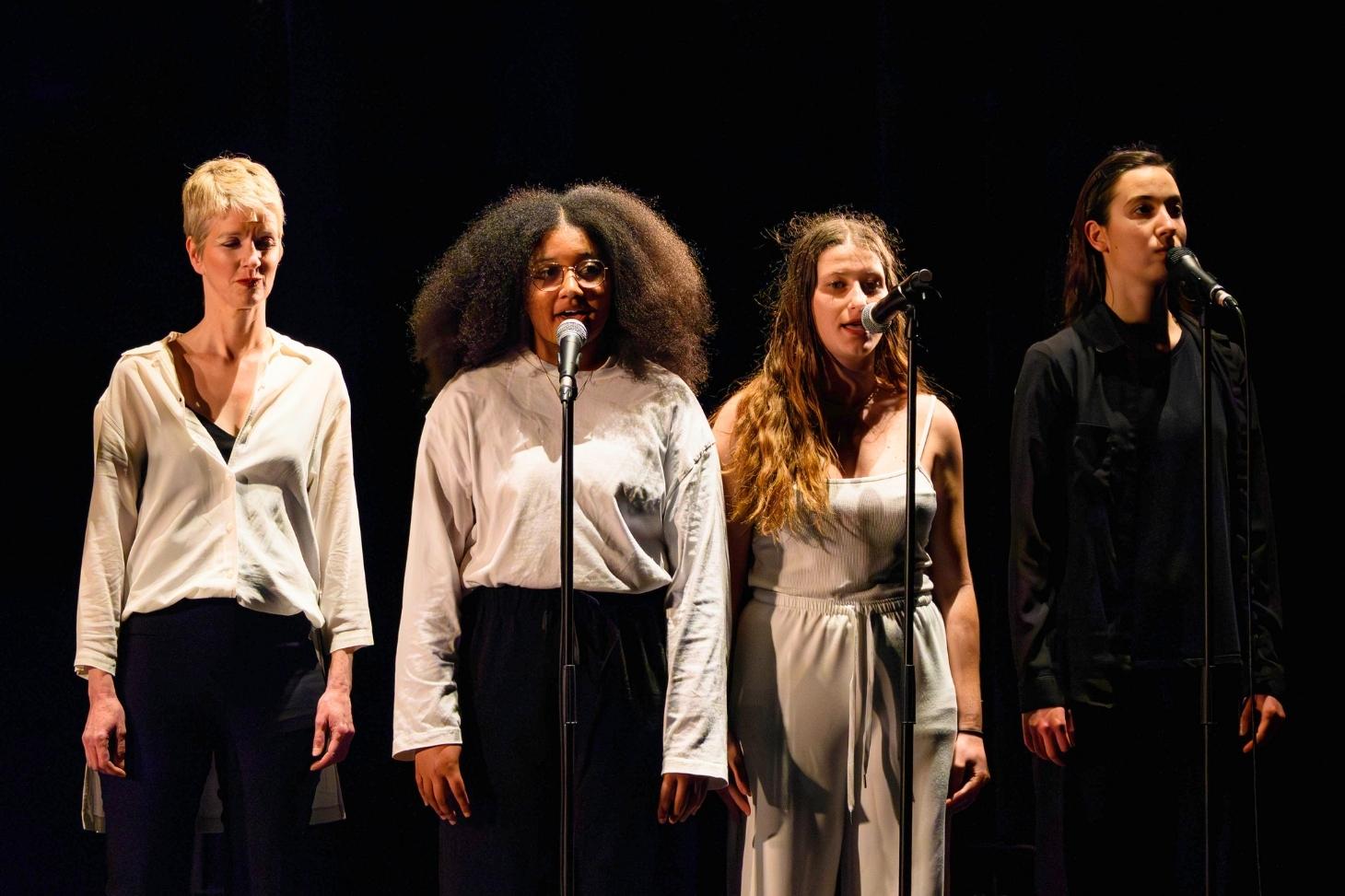 4 chanteuses