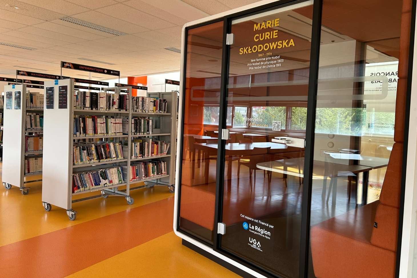 Cabines et étagères