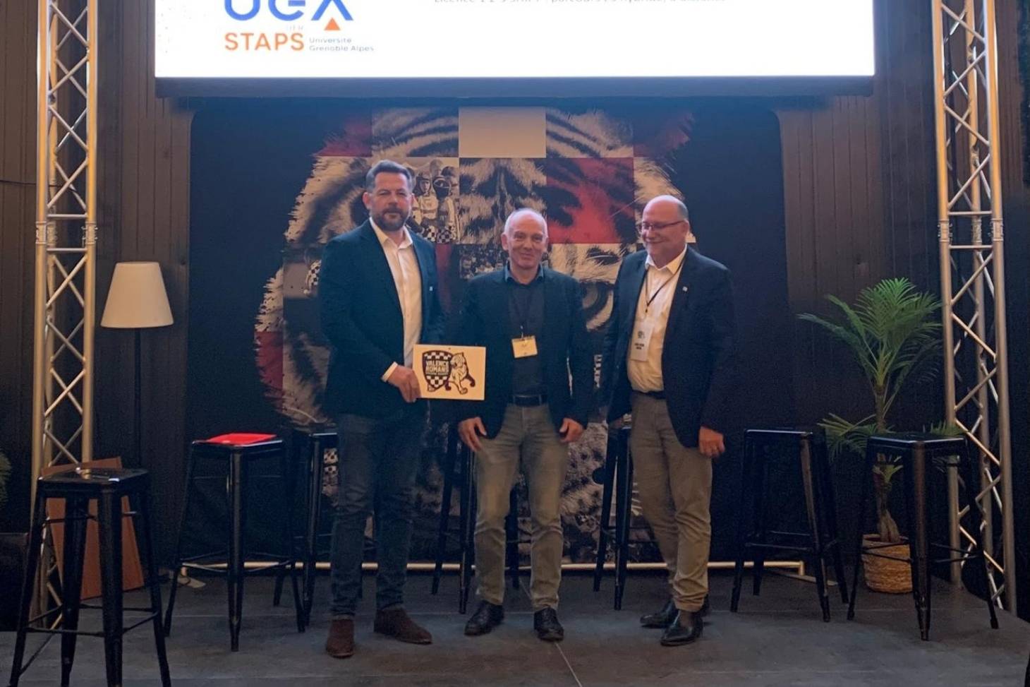 Philippe Sarrazin et les deux présidents du VRDR : Laurent Beaugiraud et Jean-Pierre Cheval